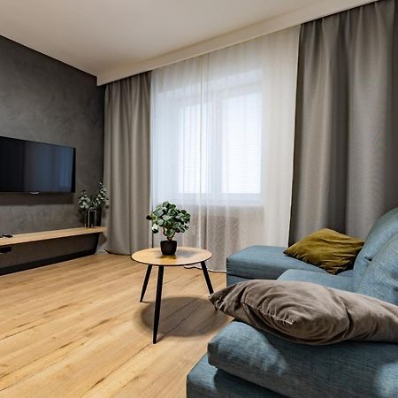 Apartamenty Premium, Faktura Vat, Zrodlowa Centrum Parter Ground Floor Parking Super Lokalizacja Two Bedrooms Kitchen 50 M2 キェルツェ エクステリア 写真